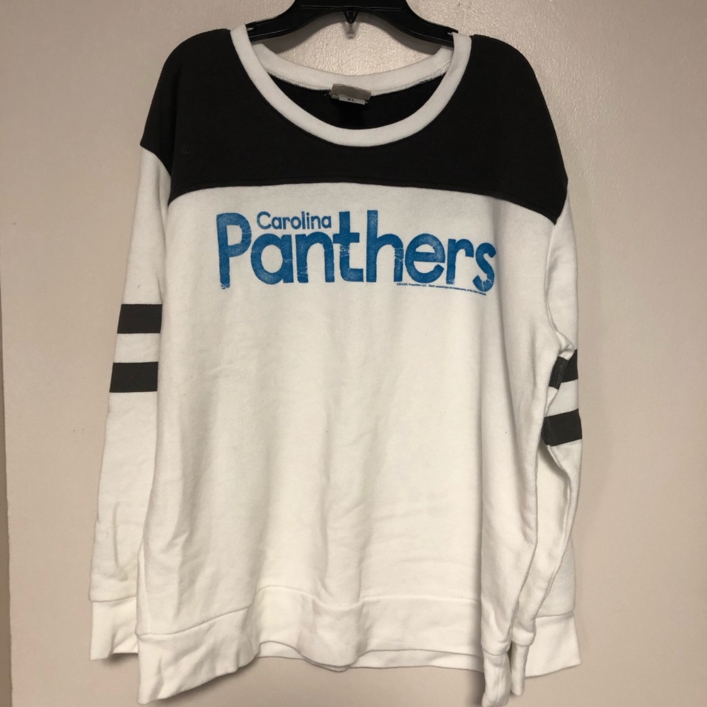 Women’s Carolina panthers sweatshirt